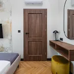 3 Bedroom - Grodzka Street - Old Town Διαμέρισμα *