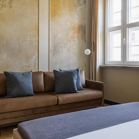 Vintage Sun Stay With Balcony-3Br-Old Town * Krakov