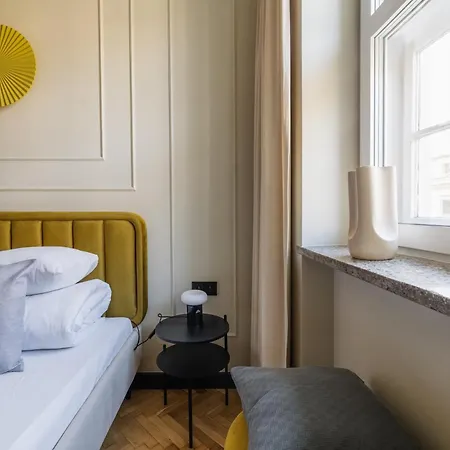 3 Bedroom - Grodzka Street - Old Town Apartment Krakau