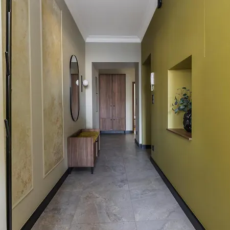 3 Bedroom - Grodzka Street - Old Town Apartment